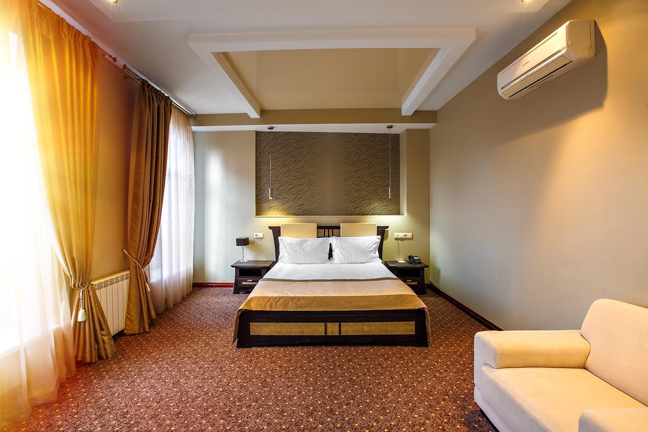 Metropol Hotel Mogilev Bagian luar foto